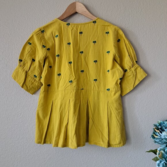 ❤️WINERED Modern Whimsical Yellow Peplum Blouse Size M - Picture 2 of 6